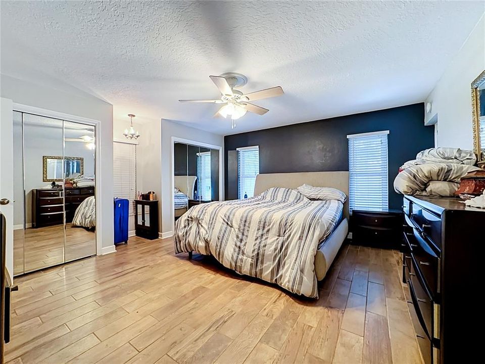 For Sale: $394,900 (3 beds, 2 baths, 1647 Square Feet)