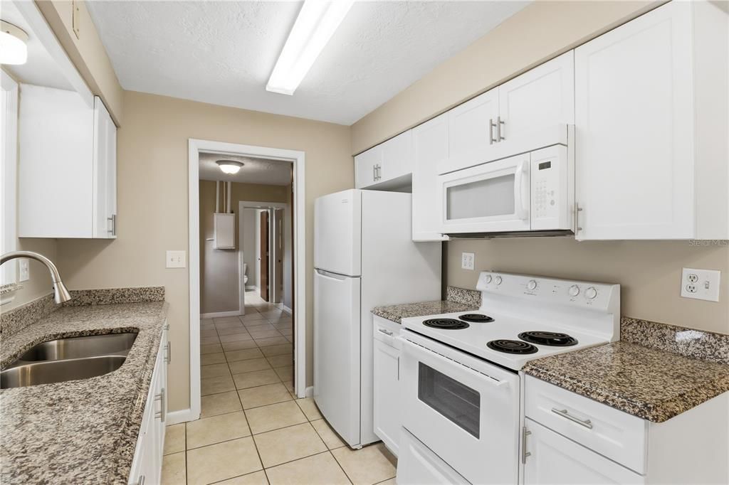 В аренду: $1,850 (3 спален, 2 ванн, 1388 Квадратных фут)