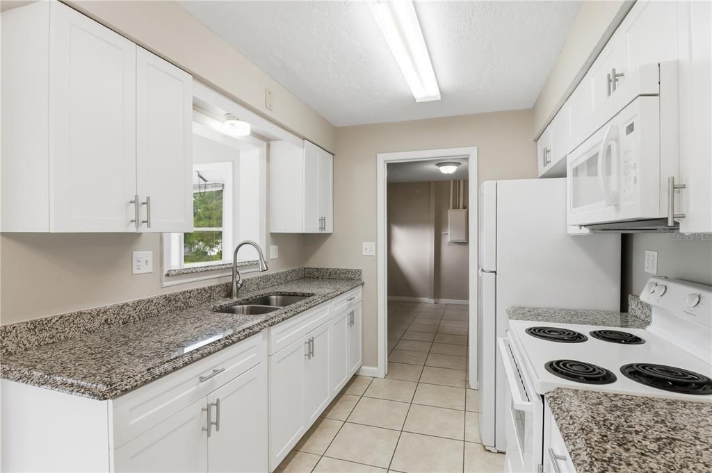 В аренду: $1,850 (3 спален, 2 ванн, 1388 Квадратных фут)