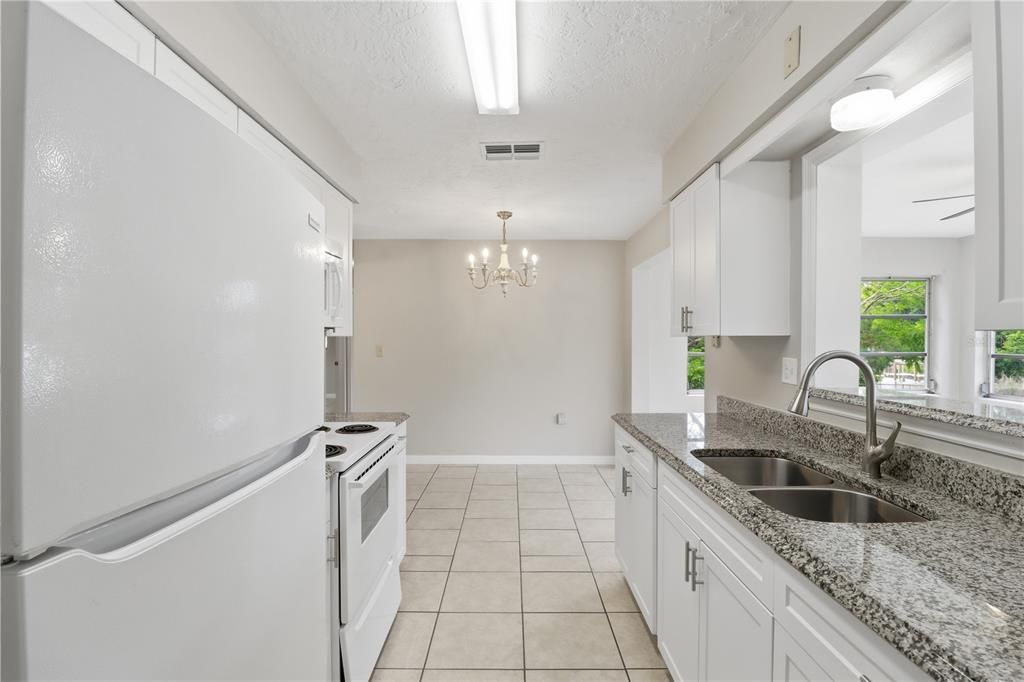 В аренду: $1,850 (3 спален, 2 ванн, 1388 Квадратных фут)