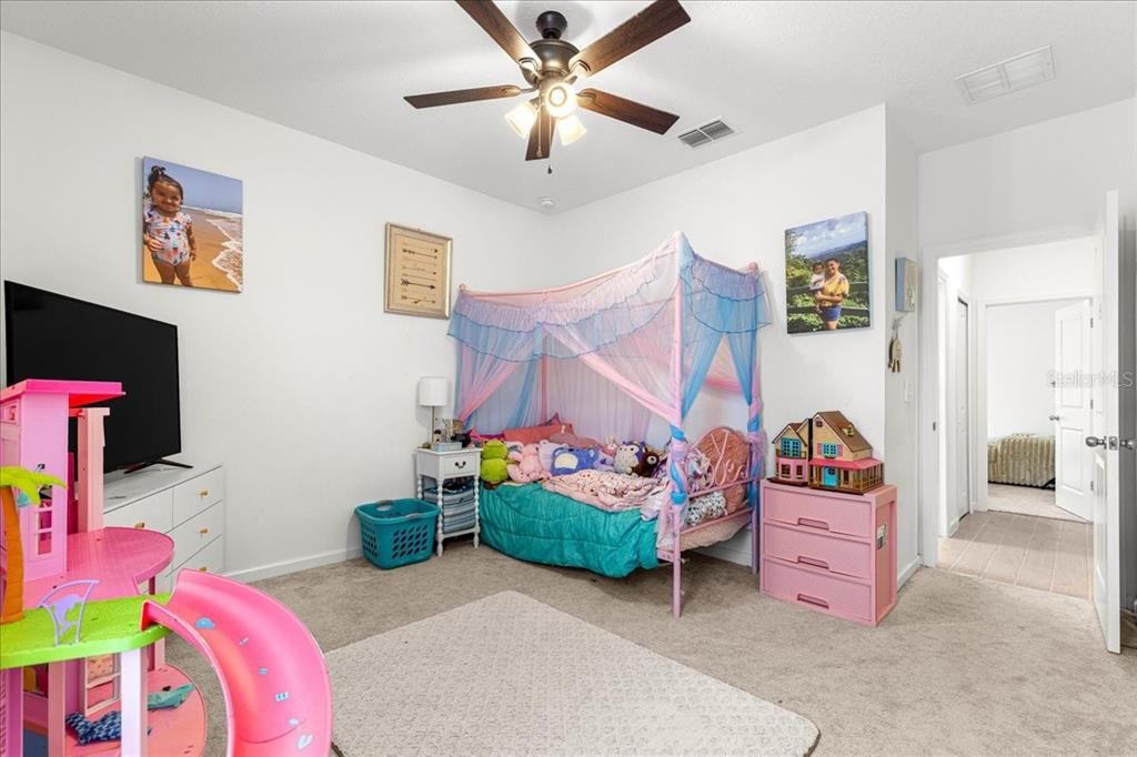 For Sale: $354,000 (4 beds, 3 baths, 2292 Square Feet)