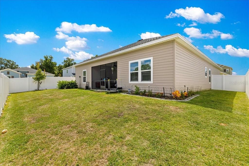 For Sale: $354,000 (4 beds, 3 baths, 2292 Square Feet)
