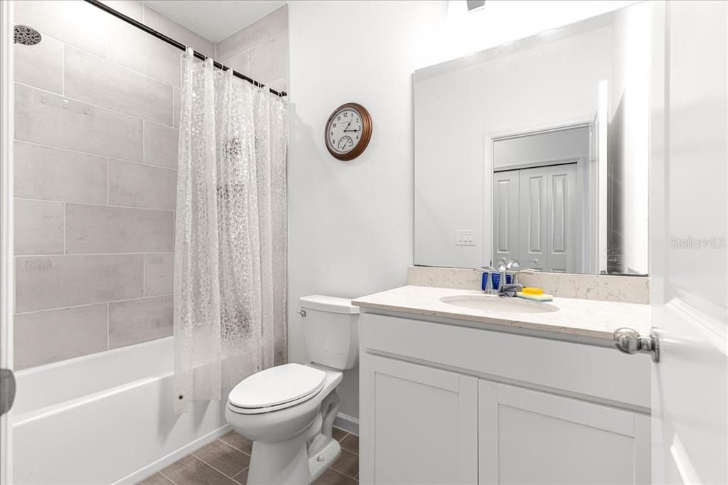 For Sale: $354,000 (4 beds, 3 baths, 2292 Square Feet)