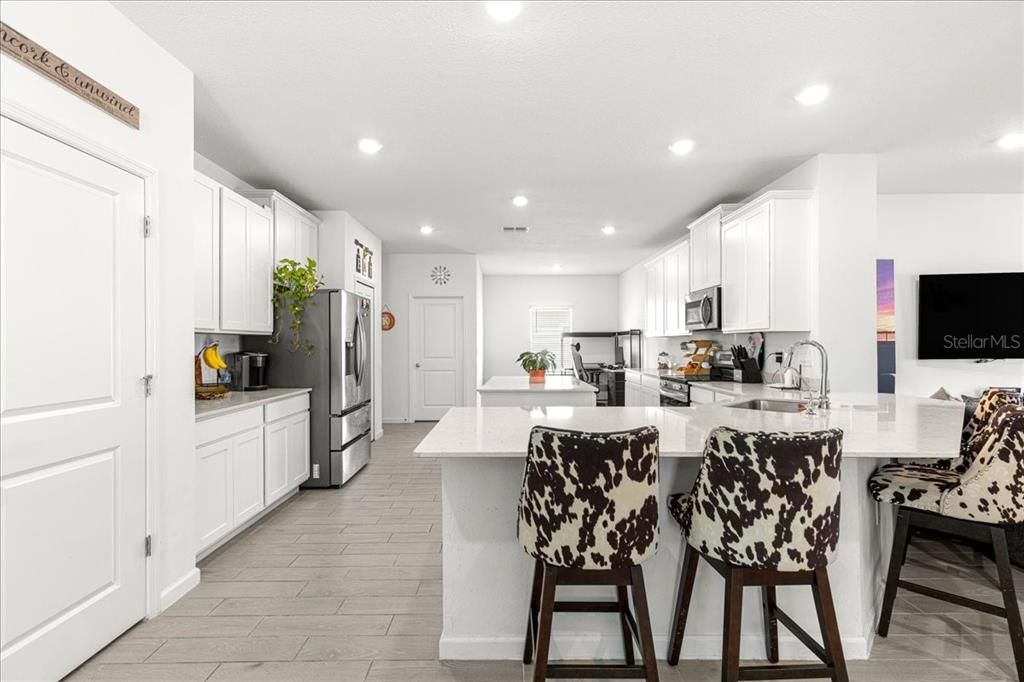 For Sale: $354,000 (4 beds, 3 baths, 2292 Square Feet)