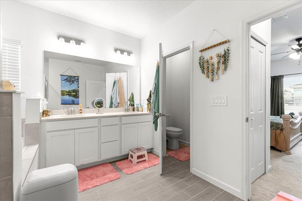For Sale: $354,000 (4 beds, 3 baths, 2292 Square Feet)