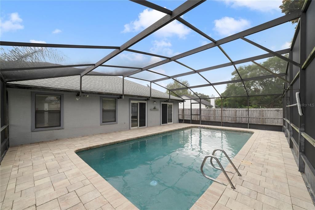 Active With Contract: $475,000 (4 beds, 2 baths, 1605 Square Feet)