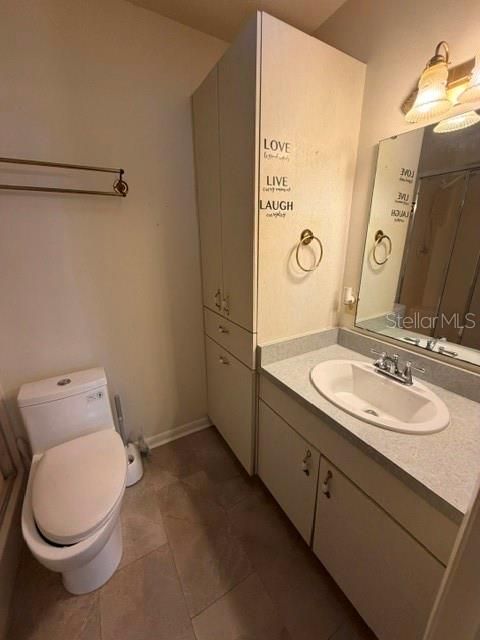En Venta: $229,900 (2 camas, 2 baños, 1364 Pies cuadrados)