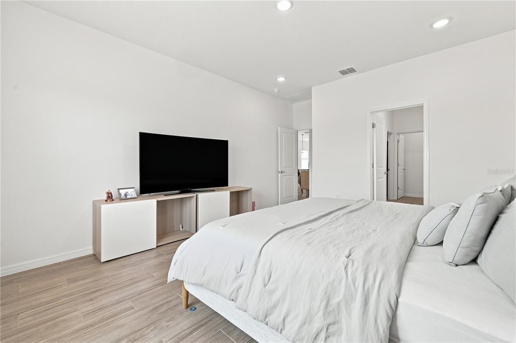 En Venta: $385,000 (3 camas, 2 baños, 1673 Pies cuadrados)