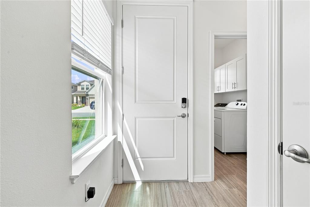 En Venta: $385,000 (3 camas, 2 baños, 1673 Pies cuadrados)