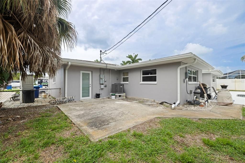 Activo con contrato: $499,000 (3 camas, 3 baños, 1964 Pies cuadrados)