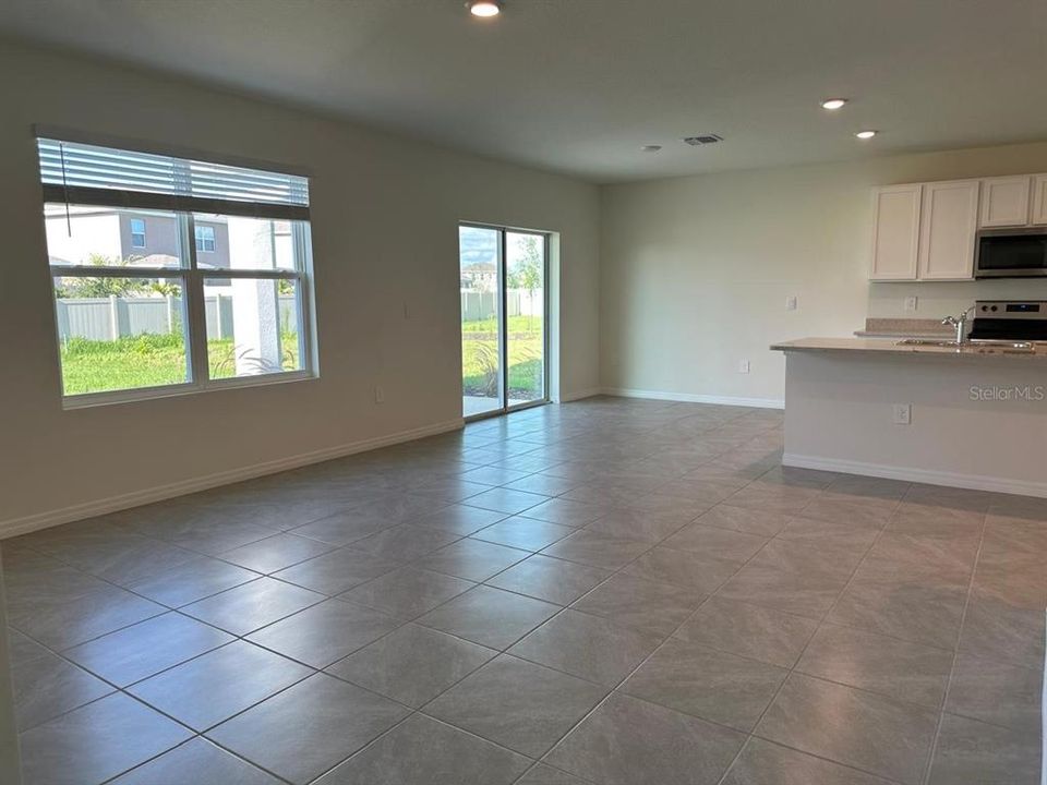 For Sale: $785,000 (5 beds, 3 baths, 2631 Square Feet)