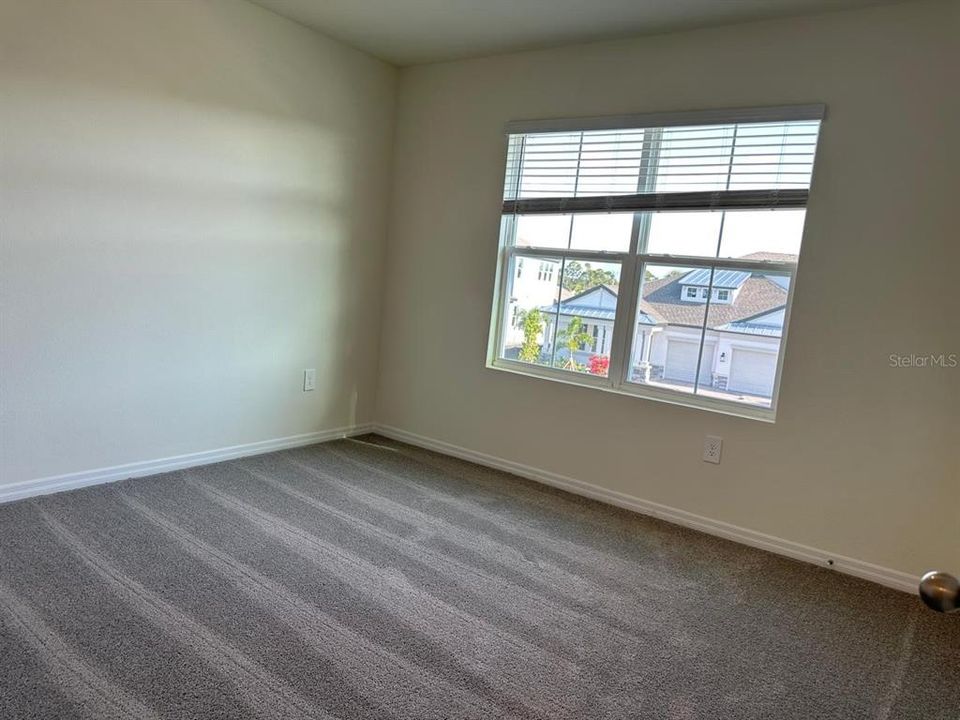 For Sale: $785,000 (5 beds, 3 baths, 2631 Square Feet)