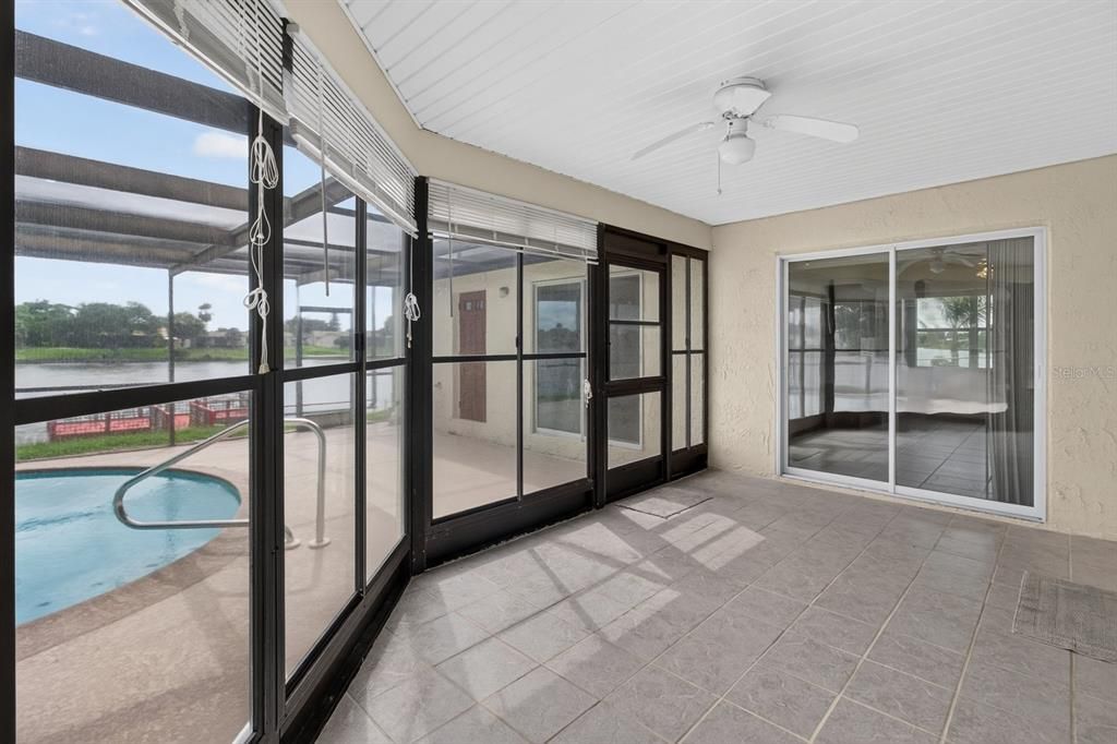En Venta: $438,000 (3 camas, 3 baños, 1910 Pies cuadrados)