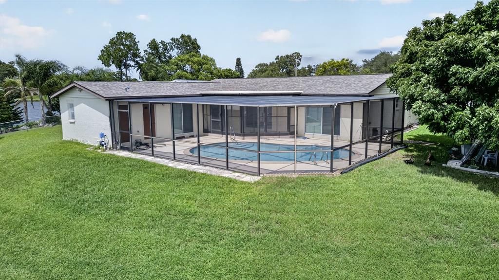 En Venta: $438,000 (3 camas, 3 baños, 1910 Pies cuadrados)