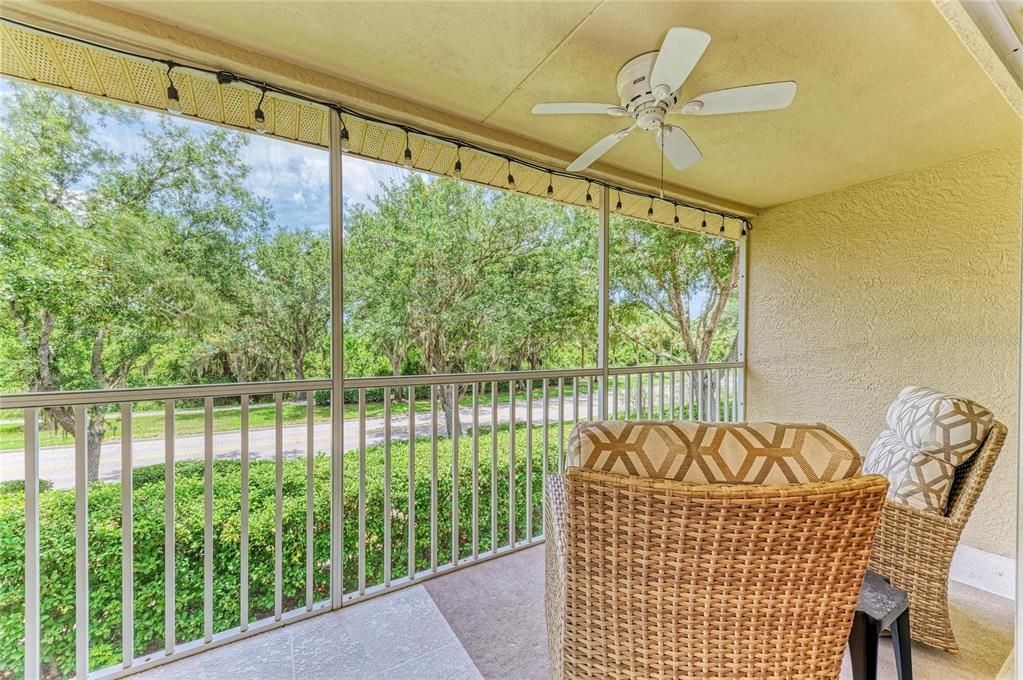 For Sale: $275,000 (2 beds, 2 baths, 1406 Square Feet)