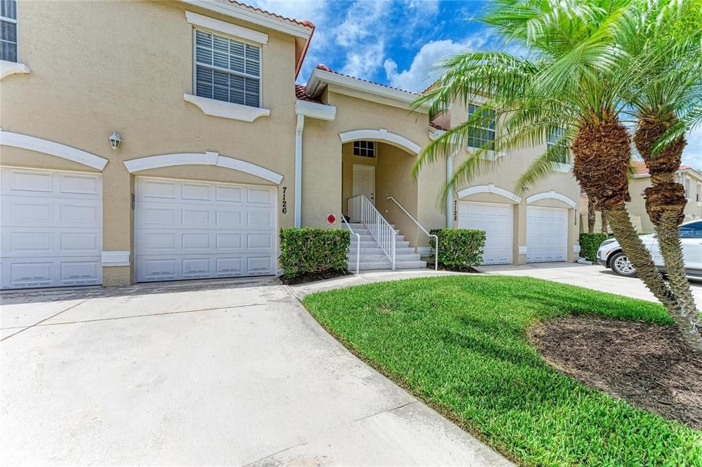 For Sale: $275,000 (2 beds, 2 baths, 1406 Square Feet)