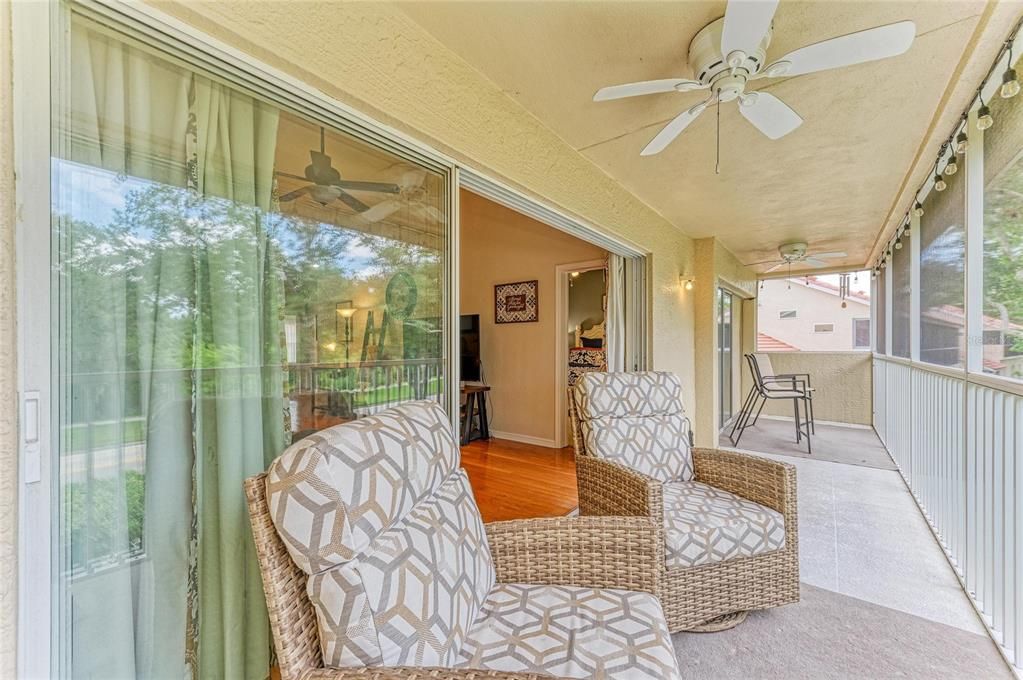 For Sale: $275,000 (2 beds, 2 baths, 1406 Square Feet)
