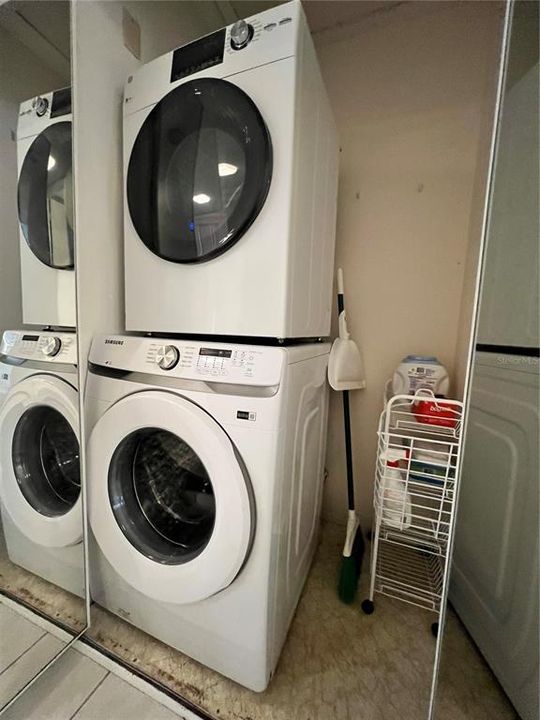 For Rent: $1,500 (2 beds, 2 baths, 897 Square Feet)