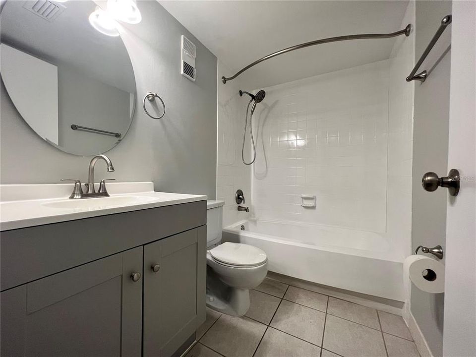 For Rent: $1,500 (2 beds, 2 baths, 897 Square Feet)