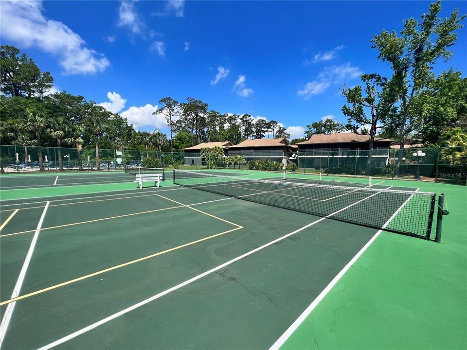 For Rent: $1,500 (2 beds, 2 baths, 897 Square Feet)