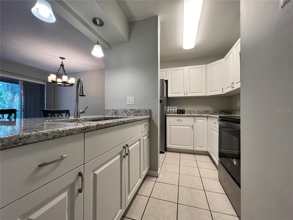 For Rent: $1,500 (2 beds, 2 baths, 897 Square Feet)