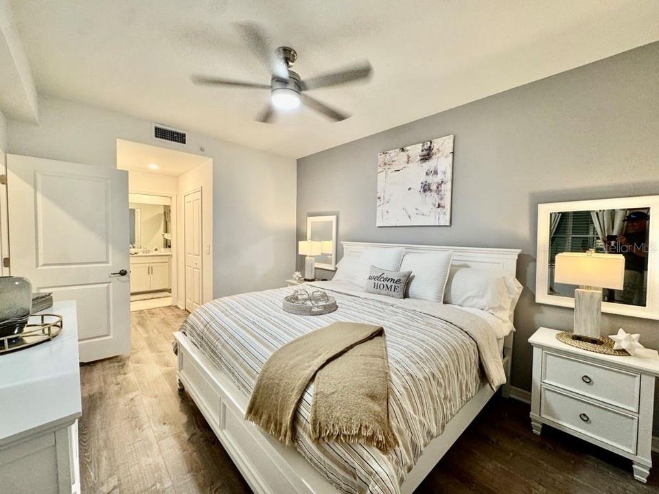 For Rent: $3,500 (2 beds, 2 baths, 1154 Square Feet)