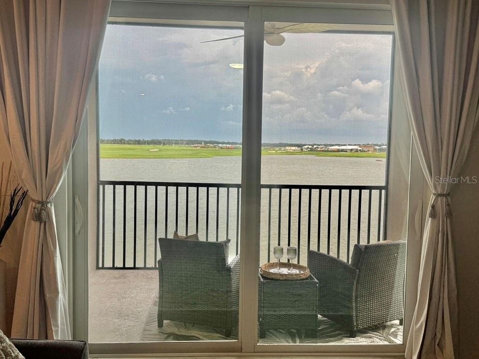 For Rent: $3,500 (2 beds, 2 baths, 1154 Square Feet)