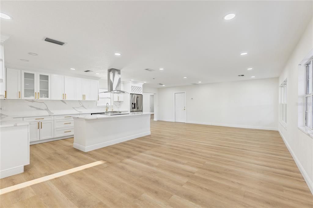 En Venta: $625,000 (3 camas, 3 baños, 2172 Pies cuadrados)