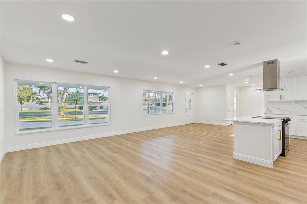 En Venta: $625,000 (3 camas, 3 baños, 2172 Pies cuadrados)