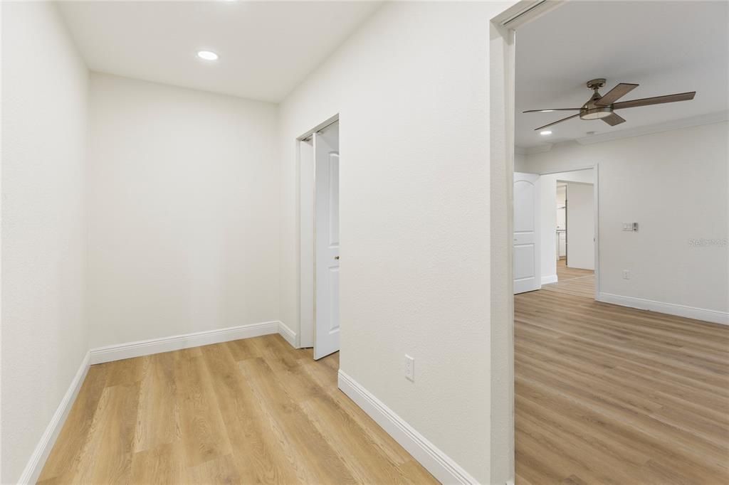 En Venta: $625,000 (3 camas, 3 baños, 2172 Pies cuadrados)