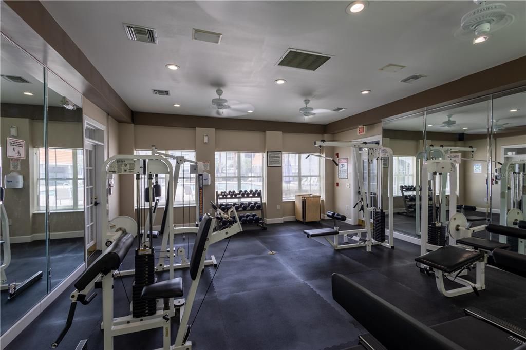 For Sale: $164,900 (2 beds, 2 baths, 1083 Square Feet)