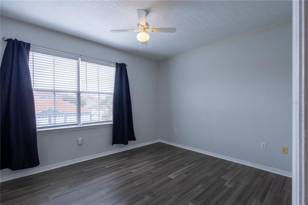 For Sale: $164,900 (2 beds, 2 baths, 1083 Square Feet)