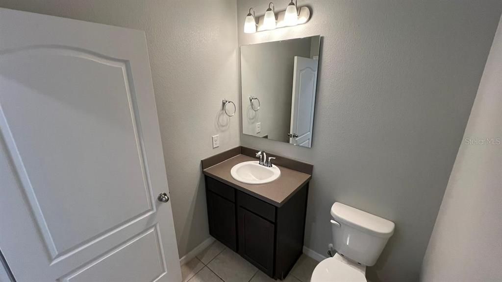 For Rent: $1,990 (3 beds, 2 baths, 1762 Square Feet)
