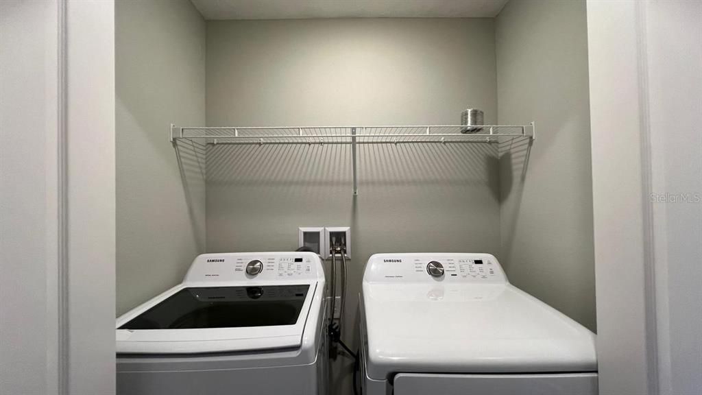 For Rent: $1,990 (3 beds, 2 baths, 1762 Square Feet)