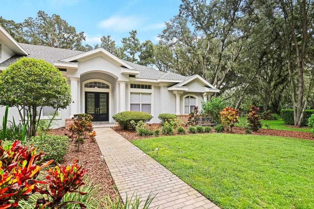 For Sale: $1,175,000 (5 beds, 5 baths, 4821 Square Feet)