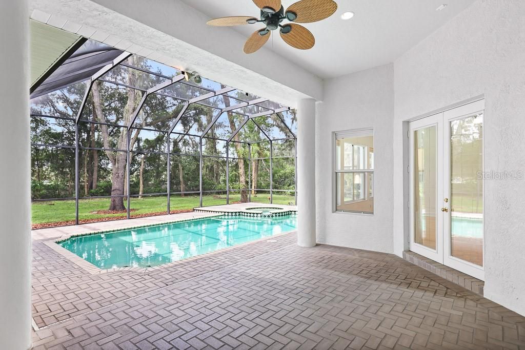 For Sale: $1,175,000 (5 beds, 5 baths, 4821 Square Feet)