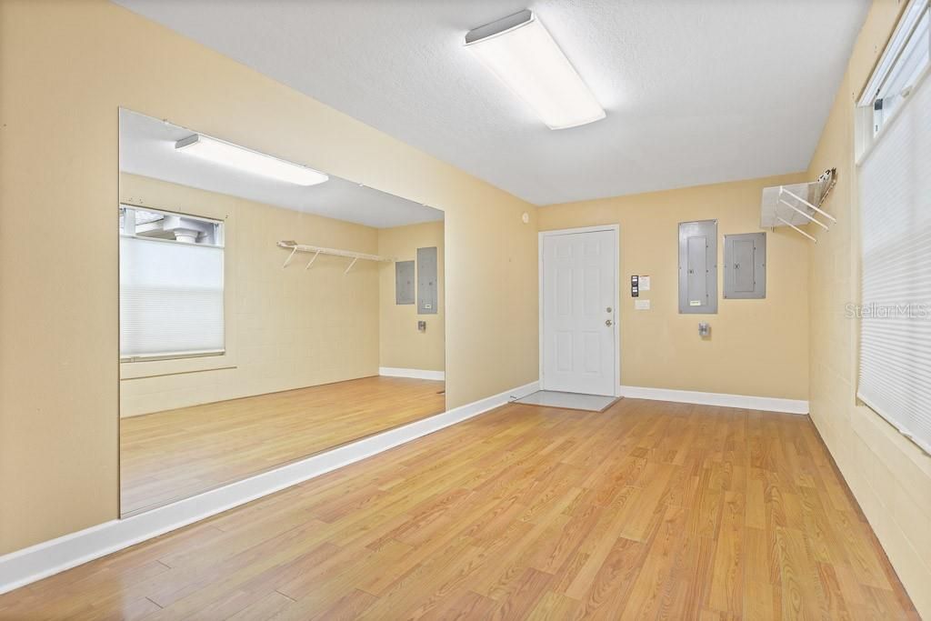 For Sale: $1,175,000 (5 beds, 5 baths, 4821 Square Feet)