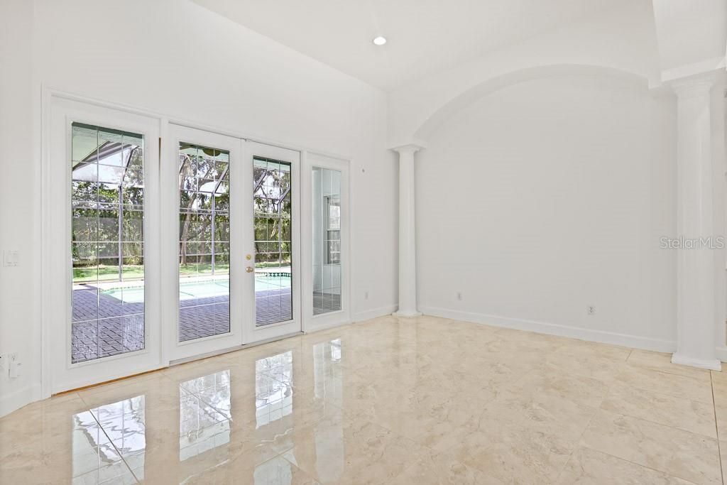 For Sale: $1,175,000 (5 beds, 5 baths, 4821 Square Feet)