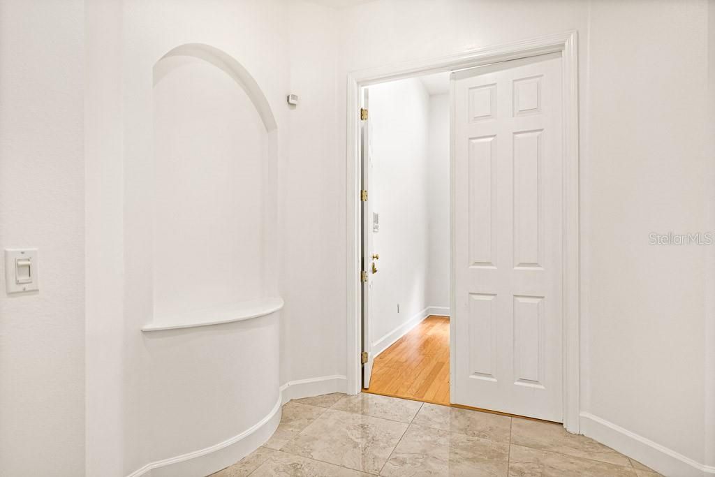 For Sale: $1,175,000 (5 beds, 5 baths, 4821 Square Feet)