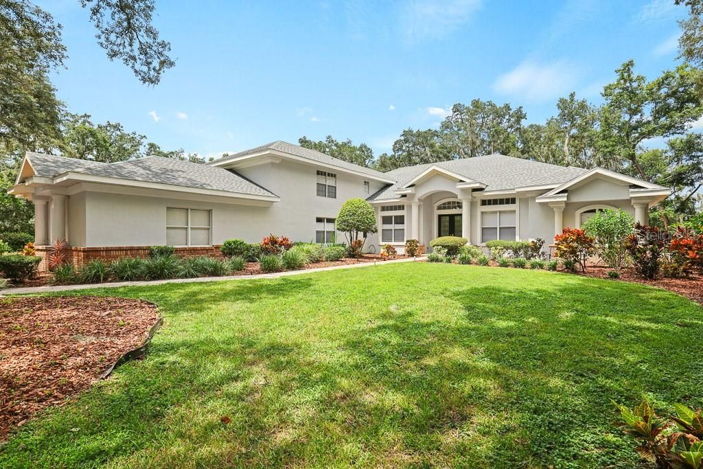 For Sale: $1,175,000 (5 beds, 5 baths, 4821 Square Feet)