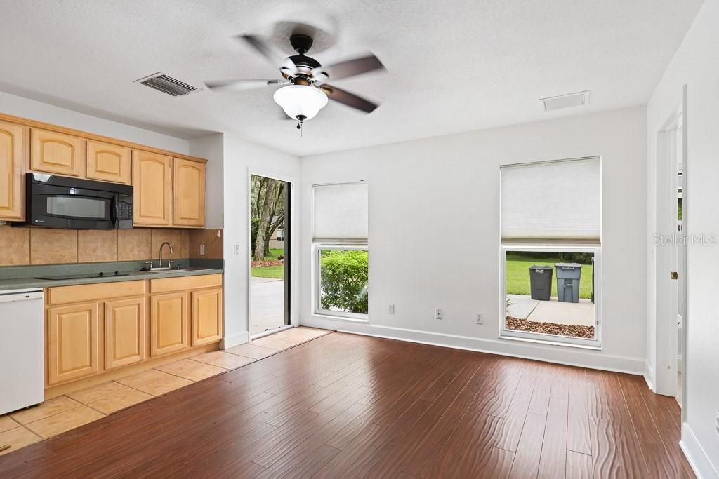 For Sale: $1,175,000 (5 beds, 5 baths, 4821 Square Feet)