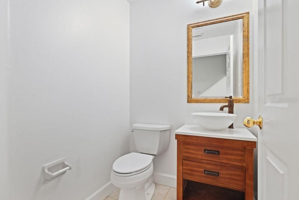 For Sale: $1,175,000 (5 beds, 5 baths, 4821 Square Feet)
