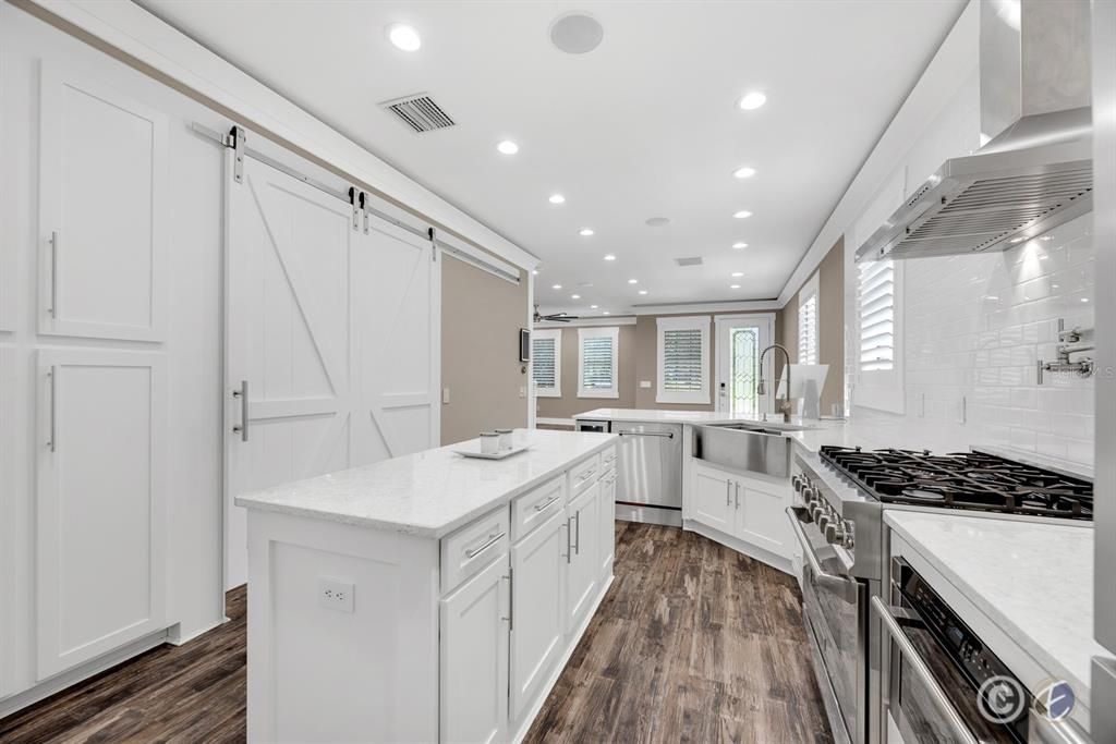 На продажу: $399,000 (3 спален, 2 ванн, 1777 Квадратных фут)