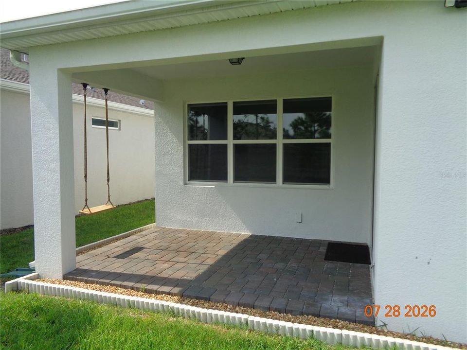 For Rent: $2,495 (3 beds, 2 baths, 1650 Square Feet)