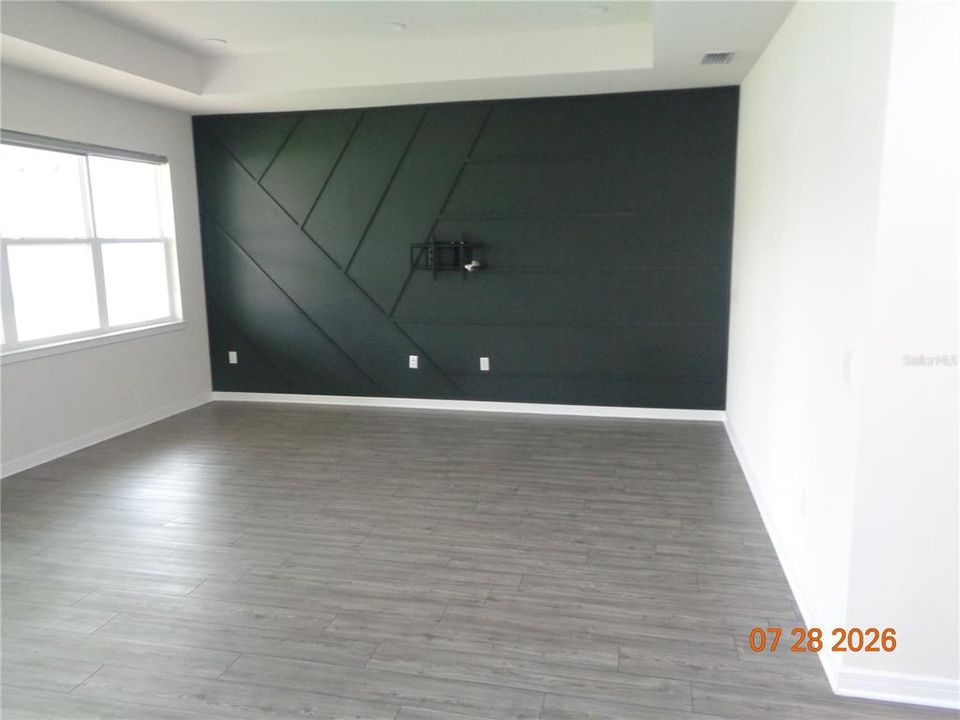 For Rent: $2,495 (3 beds, 2 baths, 1650 Square Feet)