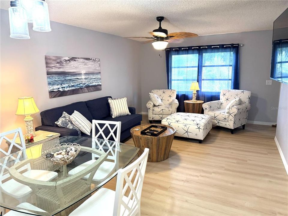 For Sale: $129,000 (2 beds, 1 baths, 900 Square Feet)