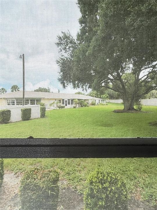 For Sale: $129,000 (2 beds, 1 baths, 900 Square Feet)