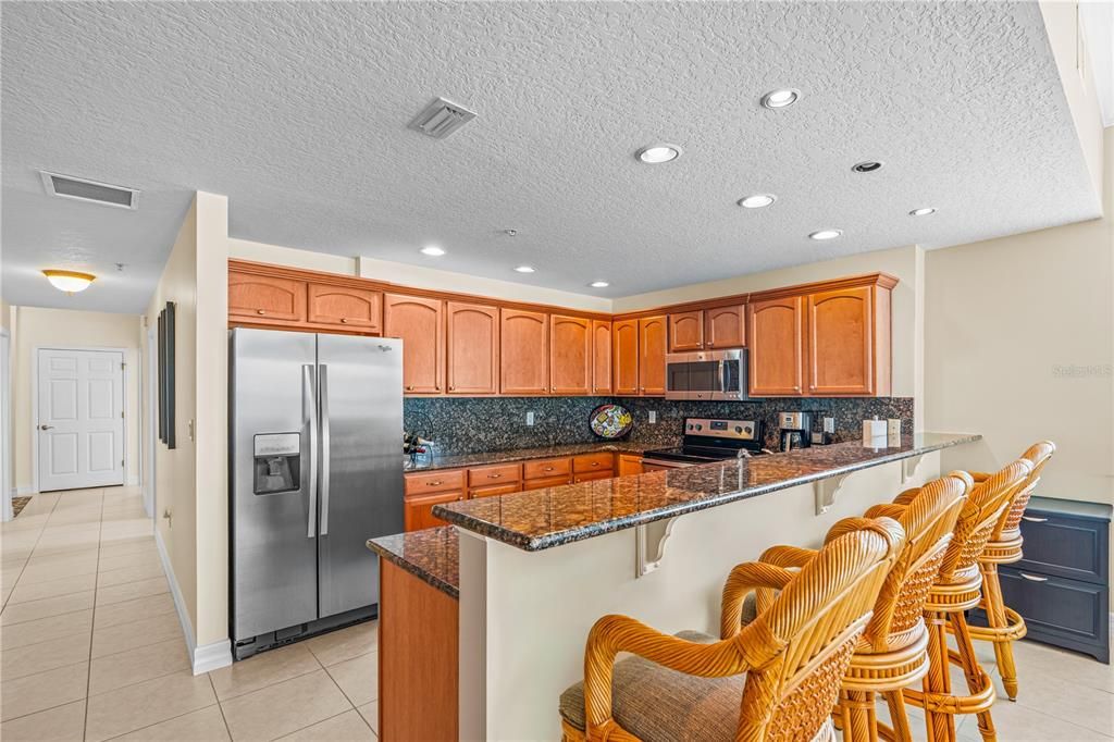 En Venta: $1,100,000 (3 camas, 3 baños, 2226 Pies cuadrados)