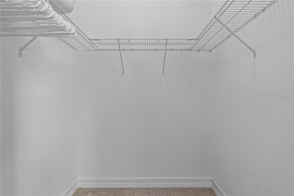 En Venta: $1,100,000 (3 camas, 3 baños, 2226 Pies cuadrados)