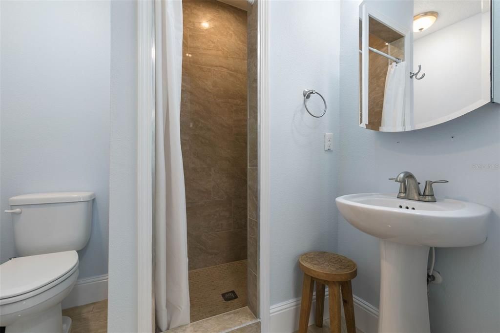 En Renta: $5,250 (4 camas, 3 baños, 1946 Pies cuadrados)
